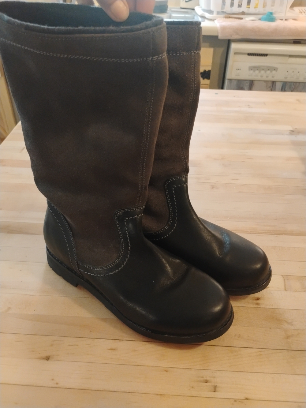 Olukai Haleakala 12" Women's Mid Calf Suede Boots Size 7 Brown Black